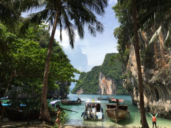 タイ南部にある人気リゾート地「クラビ」