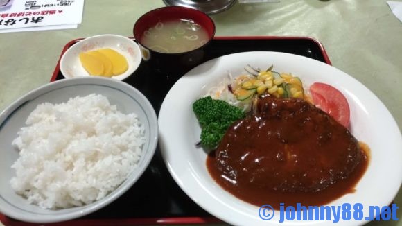 札幌駅ランチおすすめ「道議会食堂」のハンバーグ定食