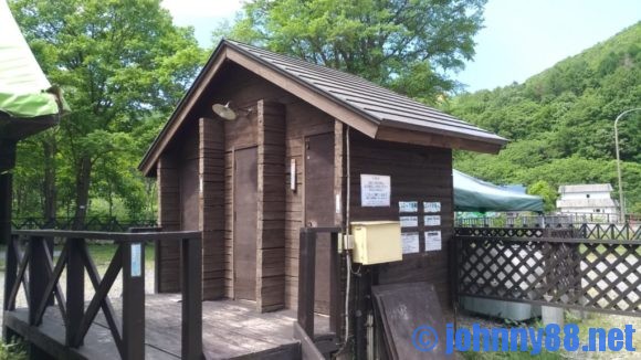 朝里川温泉オートキャンプ場のトイレ