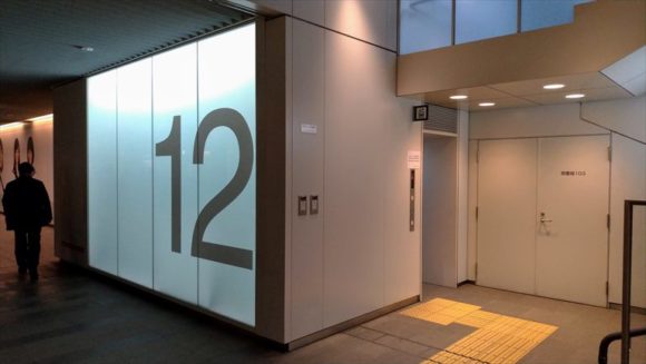 札幌駅前通地下歩行空間（チカホ）12番出口