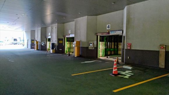 エミシア札幌の駐車場