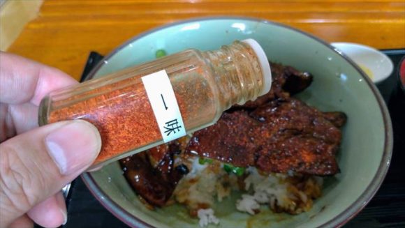 帯広豚丼専門店「とんび」の豚丼ミックス