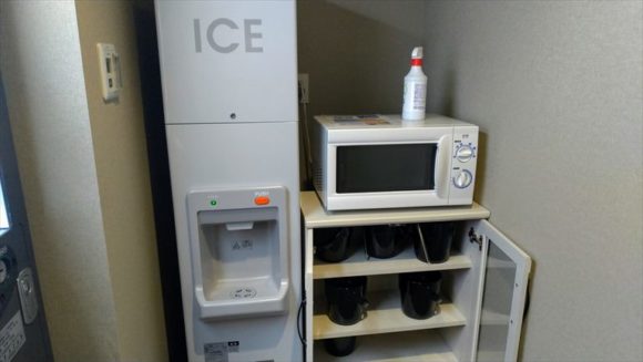 レンブランドスタイル札幌の製氷機＆電子レンジ