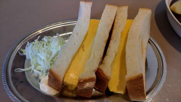 ナガヤマレストおすすめ③特製厚焼き玉子のサンドイッチ（790円）
