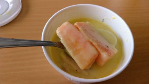 スープストック（Soup Stock Tokyo）おすすめ北海道産とうもろこしと鶏肉のシチュー（300kcal）