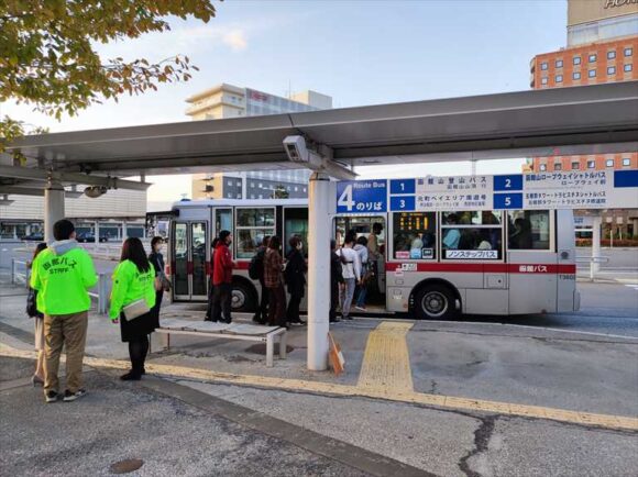 JR函館駅前から運行されている函館山行きバス
