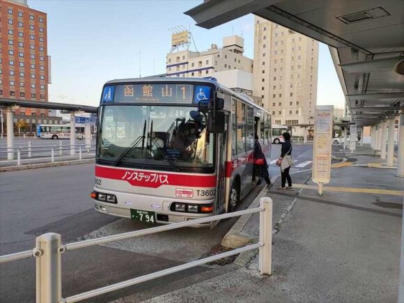 JR函館駅前から運行されている函館山行きバス