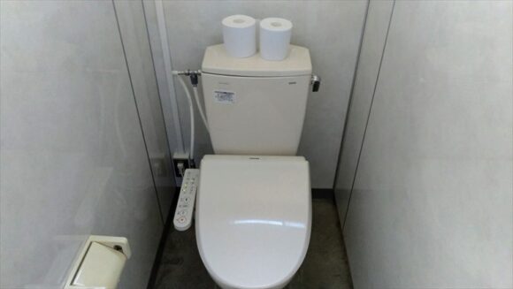北広島市自然の森キャンプ場ののトイレ