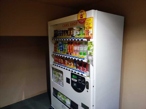 旅籠屋 定山渓商店の自動販売機