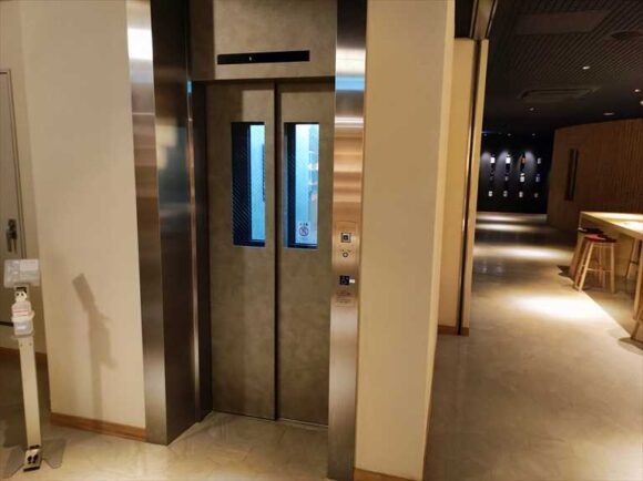 旅籠屋定山渓商店のエレベーター