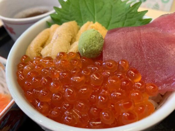 函館朝市海鮮丼おすすめ人気「一花亭たびじ」