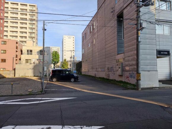 「フェアフィールド バイ マリオット札幌」の駐車場