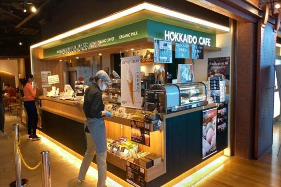 新千歳空港国際線制限エリアのHOKKAIDO CAFE