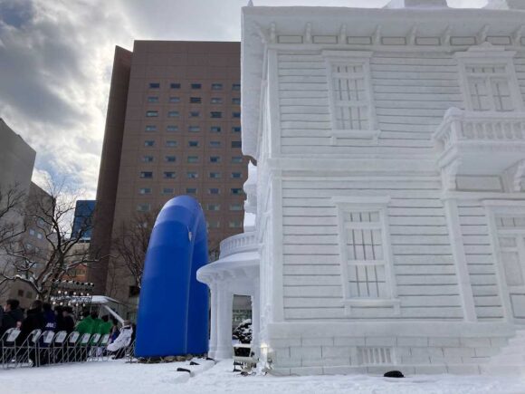 さっぽろ雪祭り2023「大通公園8丁目」雪のHTB広場の見どころ